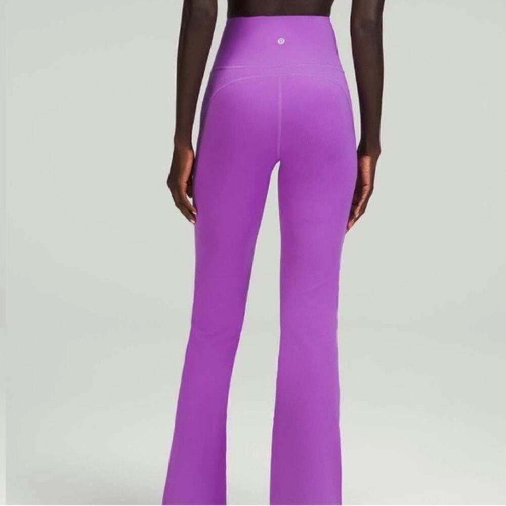 Lululemon Groove Super-High-Rise Flared Pant *Nulu Moonlit Magenta size 4 - Picture 9 of 9